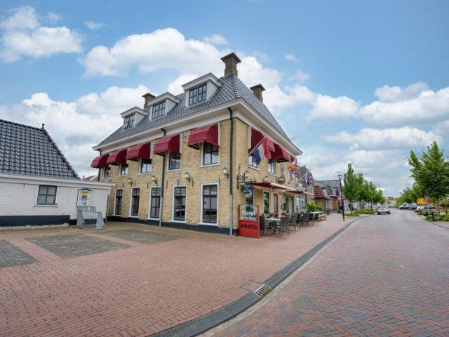 Hotel De Harmonie Sexbierum Eksteriør bilde