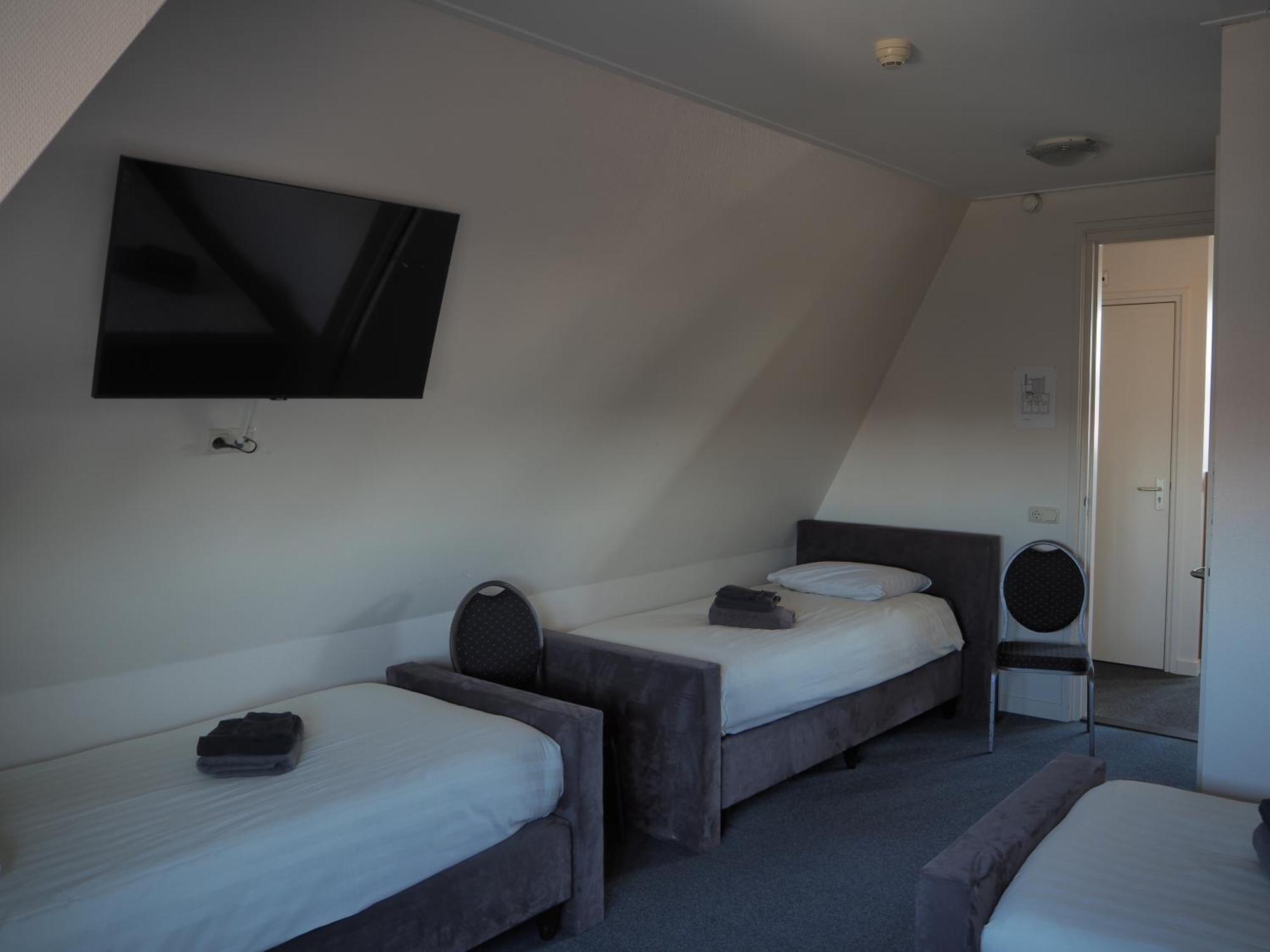 Hotel De Harmonie Sexbierum Eksteriør bilde